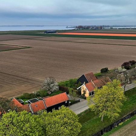 Luxe Vakantiehuis In Dijkboerderij Zuid-Beijerland Екстер'єр фото