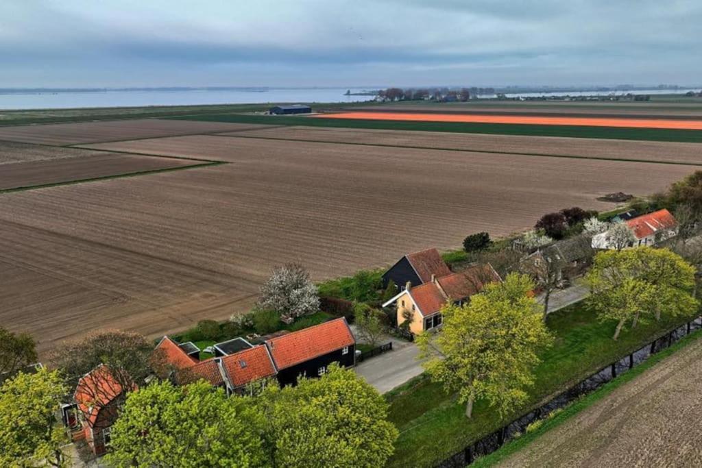 Luxe Vakantiehuis In Dijkboerderij Zuid-Beijerland Екстер'єр фото