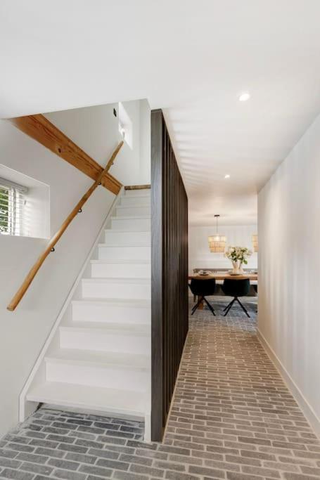 Luxe Vakantiehuis In Dijkboerderij Zuid-Beijerland Екстер'єр фото